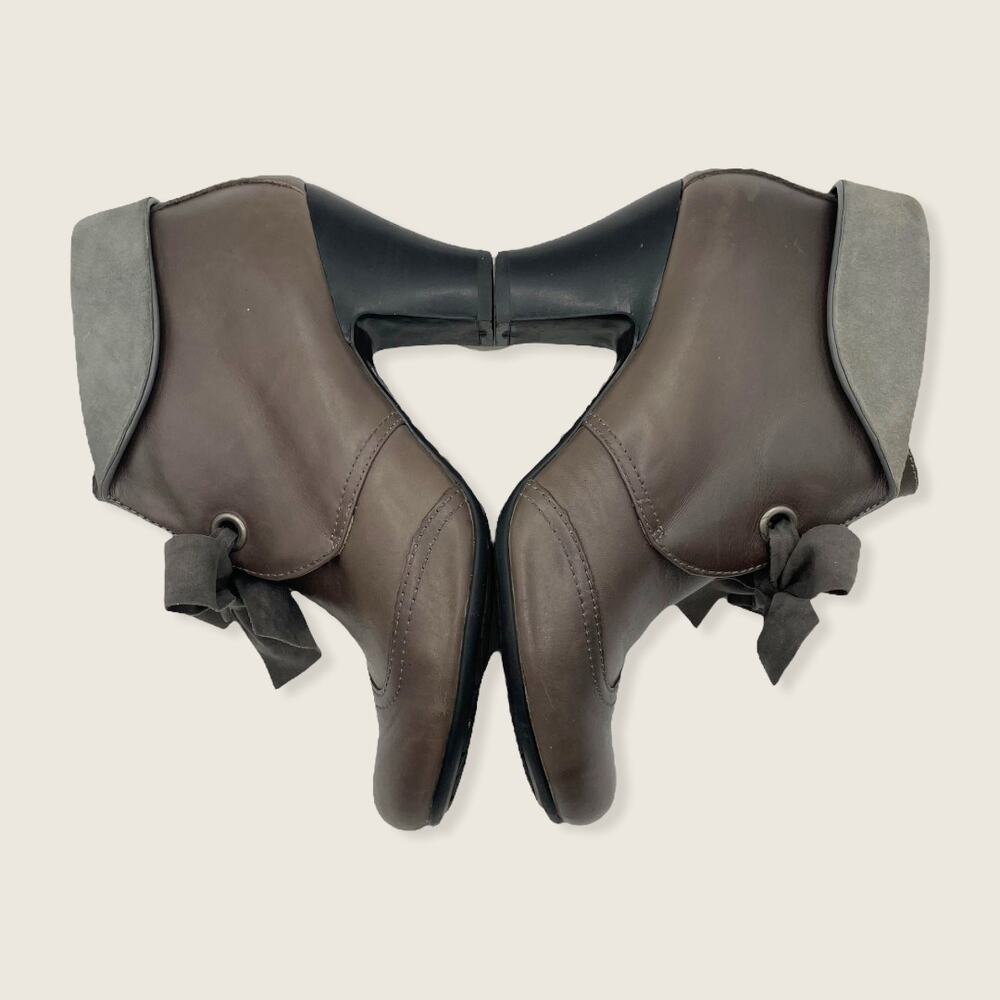 Hush Puppies Lonna Bow Fold Over Cuff Warm Gray Leather Heel Ankle Boot 9 - Picture 6 of 8